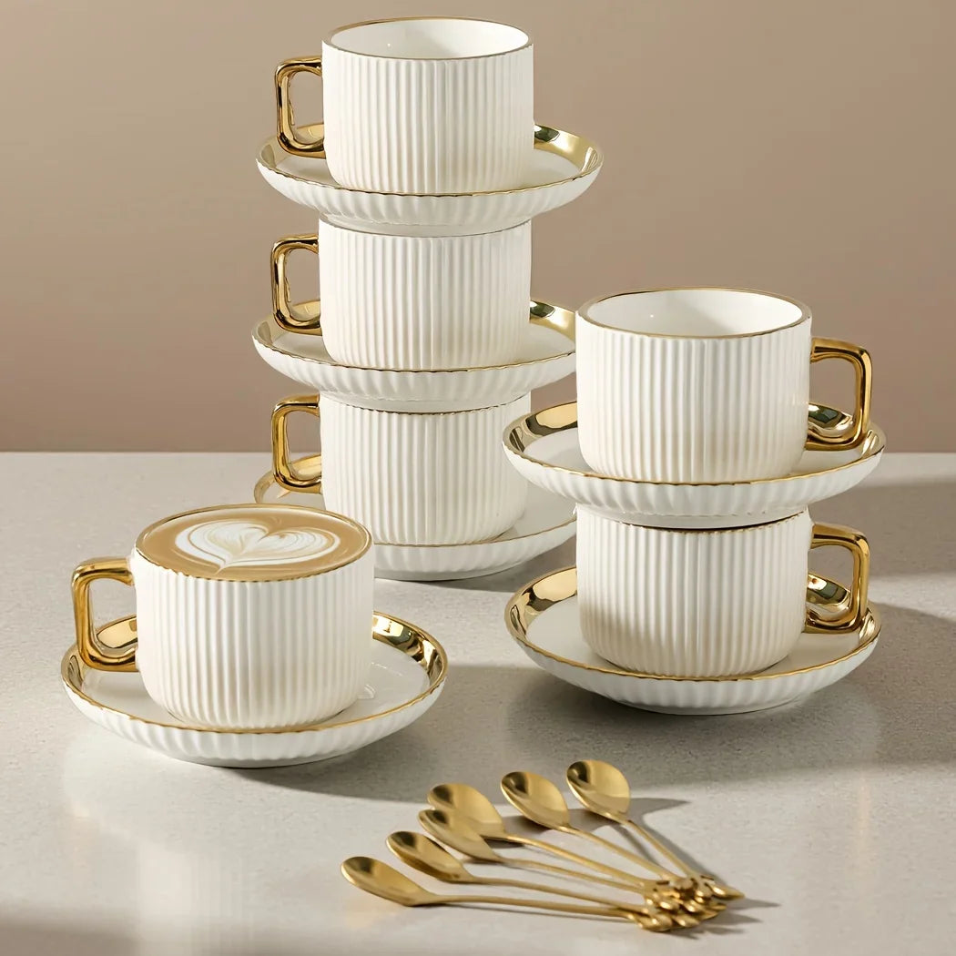 Ensemble Tasse Et Soucoupe En Céramique Dorée 300 Ml