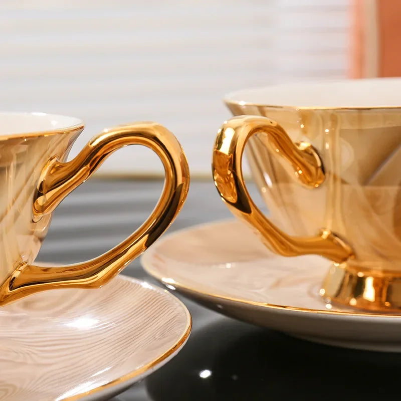 Ensemble Tasse Et Soucoupe En Céramique Style Européen Image