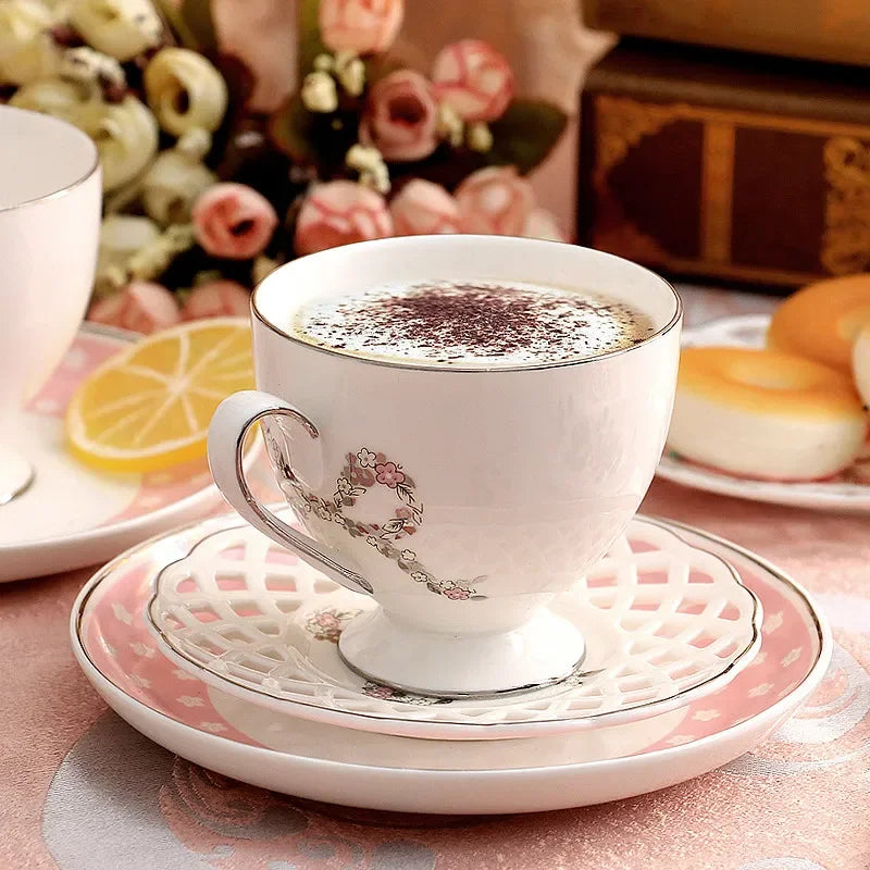Ensemble Tasse Et Soucoupe En Céramique Style Palais