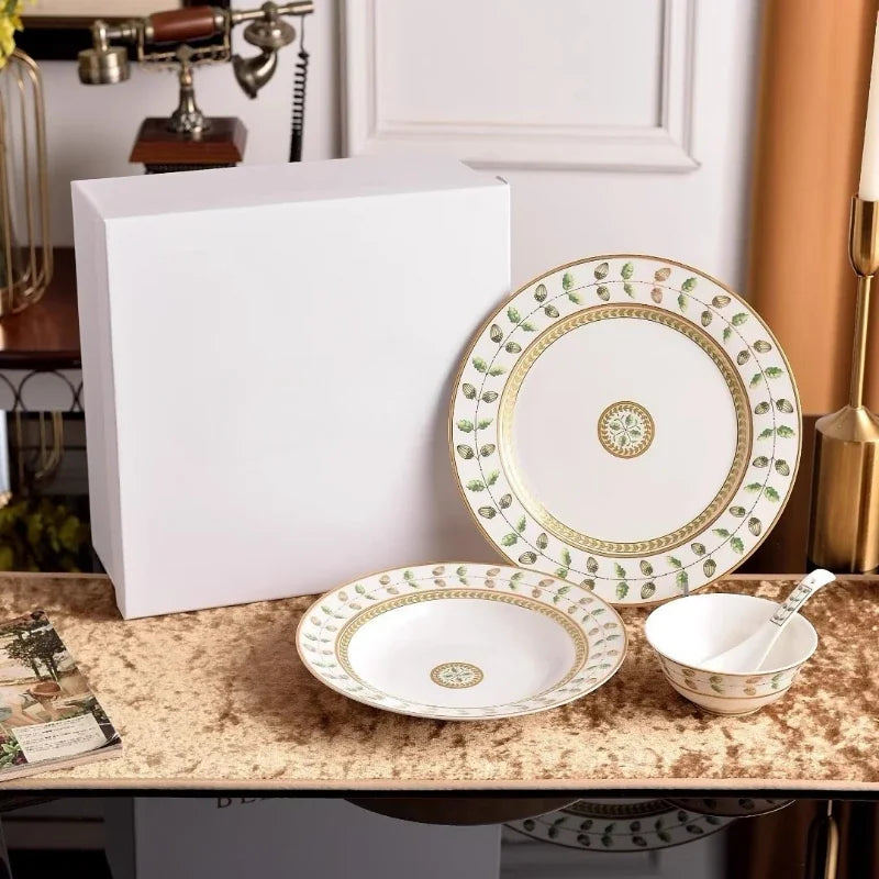 Ensemble Tasse Et Soucoupe En Porcelaine Classique