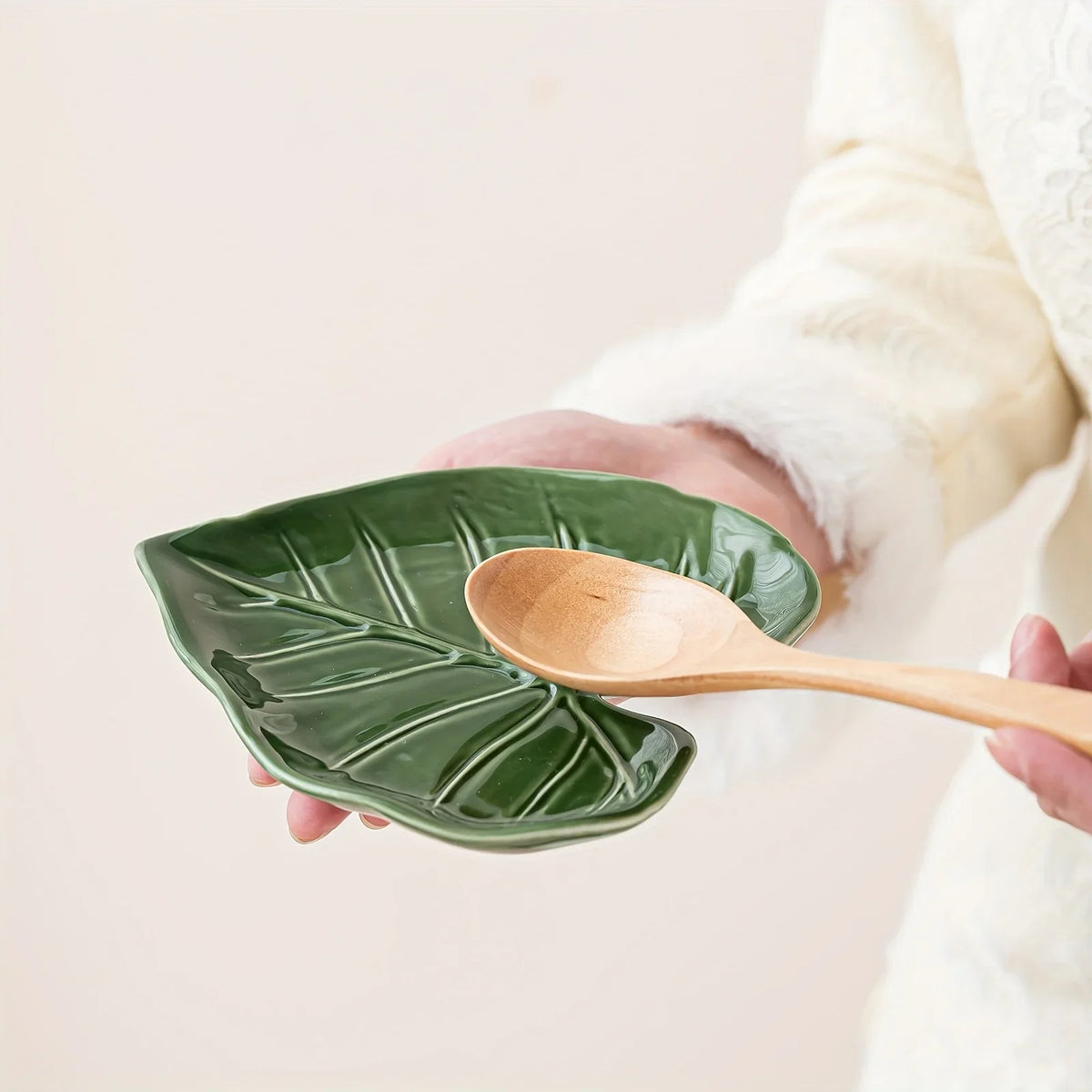 Porte-Spatule En Céramique En Forme De Feuille Image