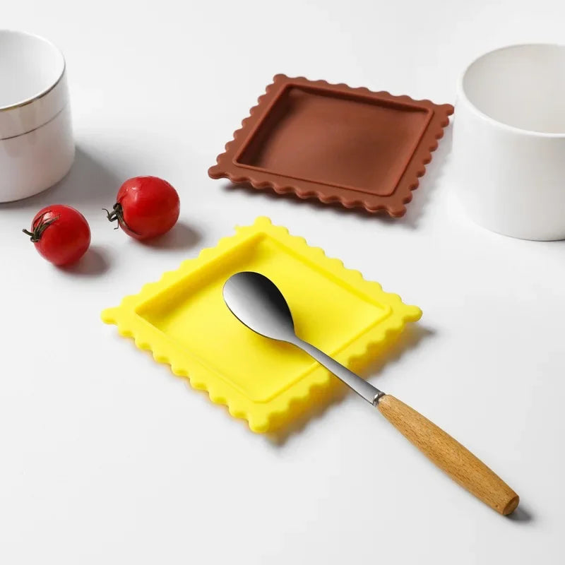 Repose-Cuillère en Silicone Mignon Résistant à la Chaleur