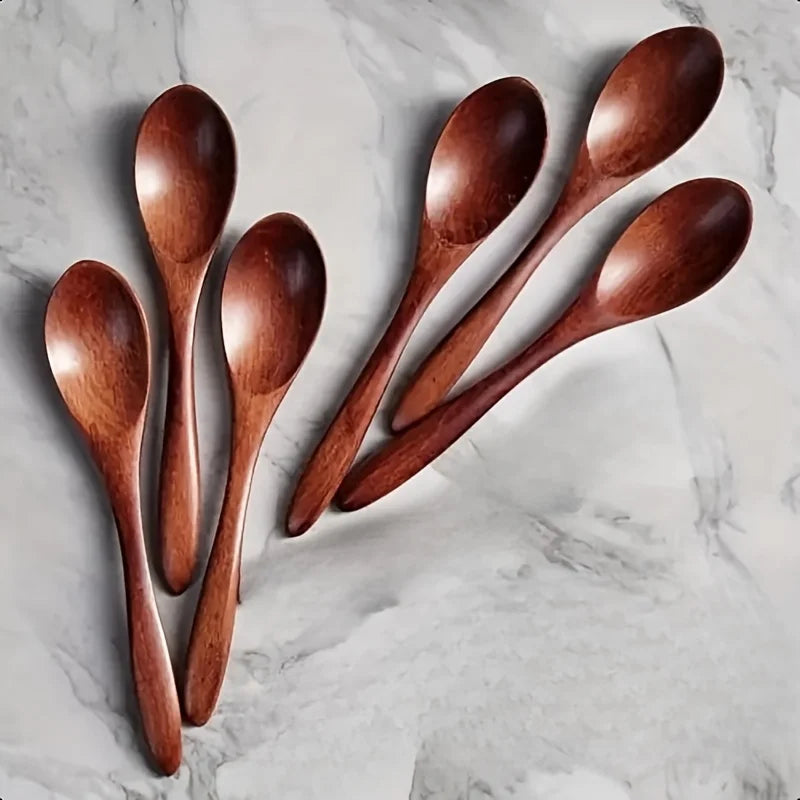 Six Cuillères En Bois Faites À La Main