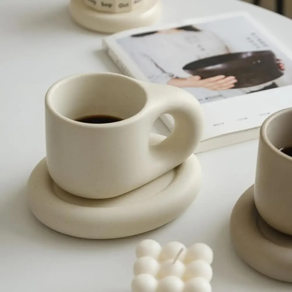 Tasse à Café en Céramique avec Soucoupe