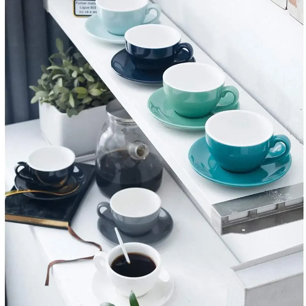 Tasse À Café En Céramique Avec Soucoupe