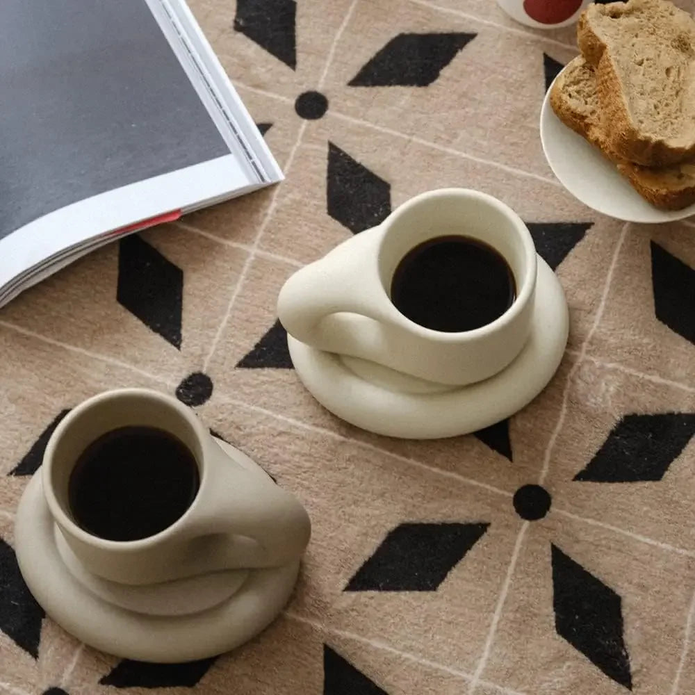 Tasse à Café en Céramique avec Soucoupe