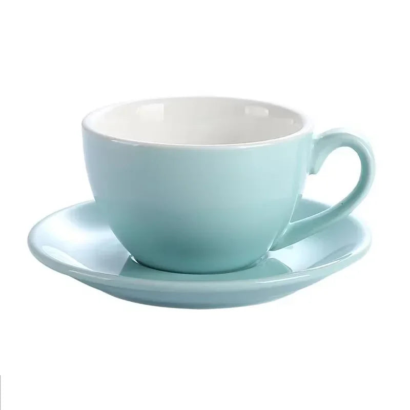 Tasse À Café En Céramique Avec Soucoupe