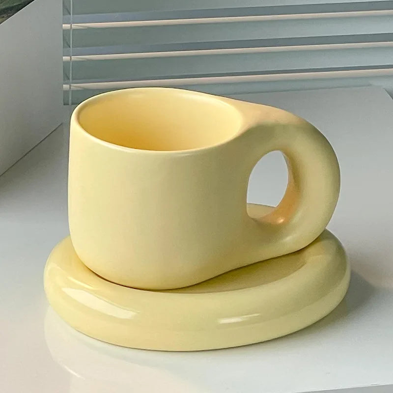 Tasse à Café en Céramique avec Soucoupe