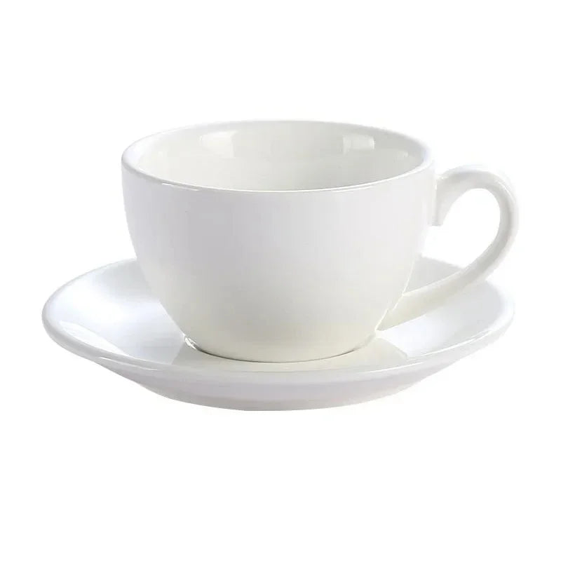 Tasse À Café En Céramique Avec Soucoupe
