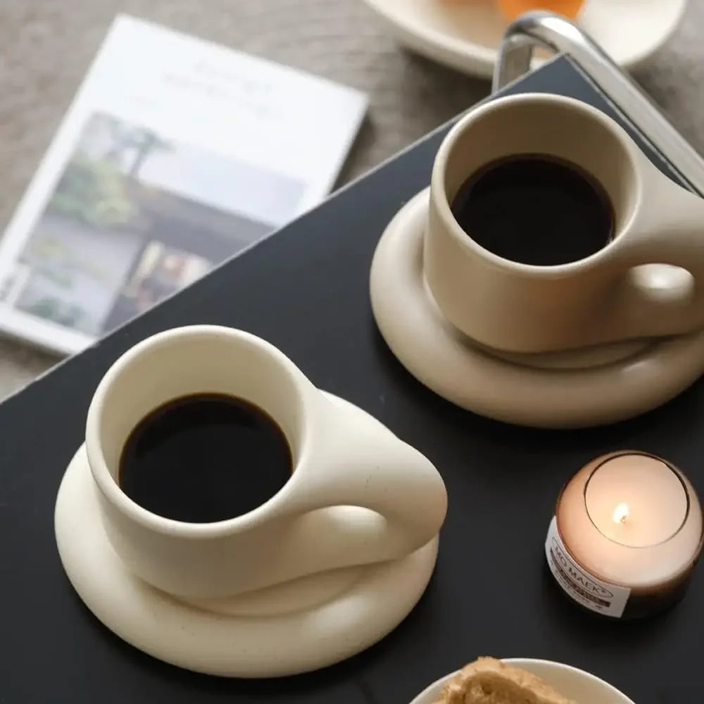 Tasse à Café en Céramique avec Soucoupe