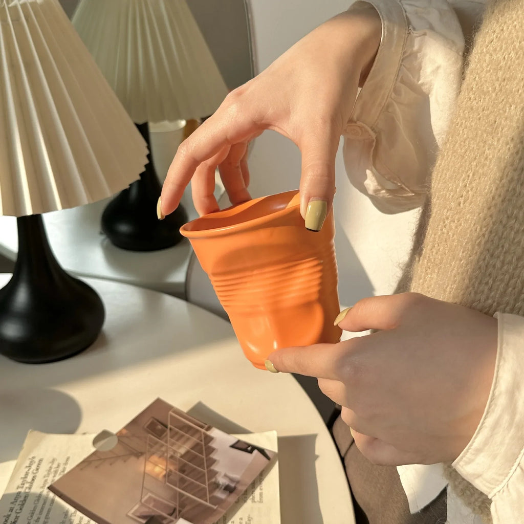 Tasse À Café En Céramique Froissée Dopamine