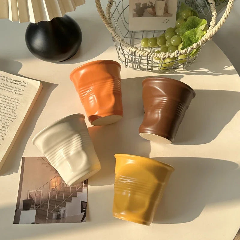 Tasse À Café En Céramique Froissée Dopamine Image