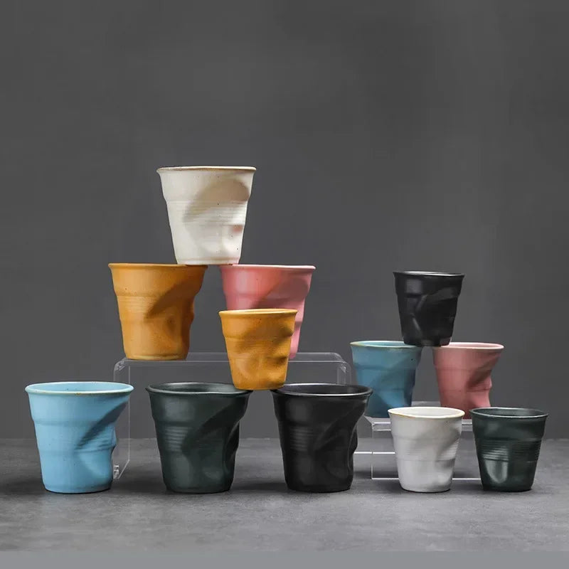 Tasse à Café Plissée en Céramique Vintage Image